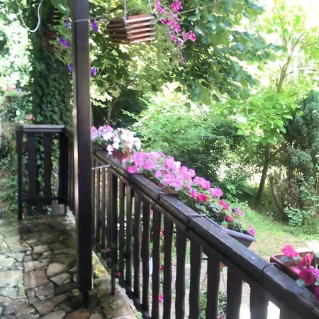 Vikendica Lenka Holiday home Sijarinska Banja